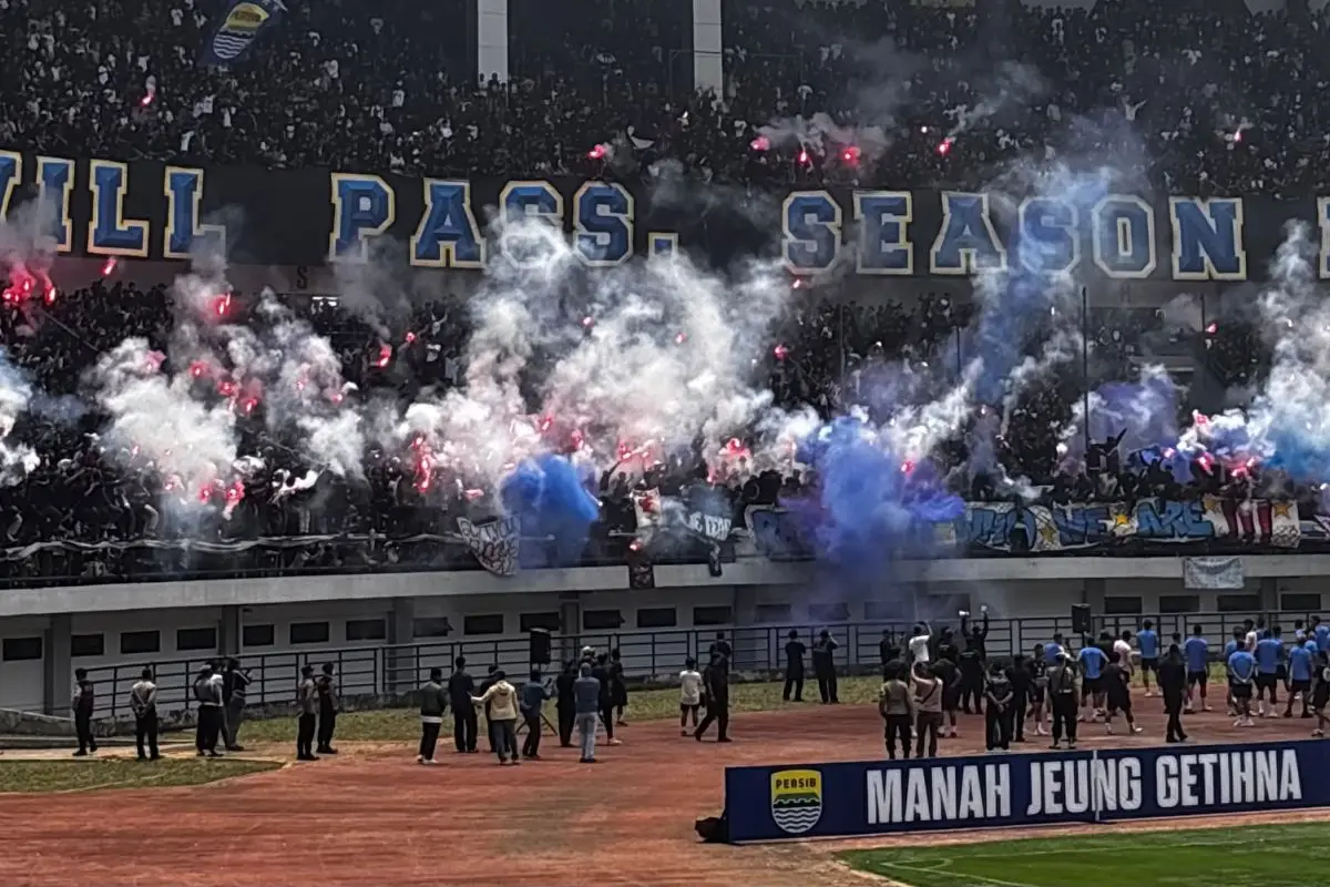Bobotoh memberi sambutan hangat